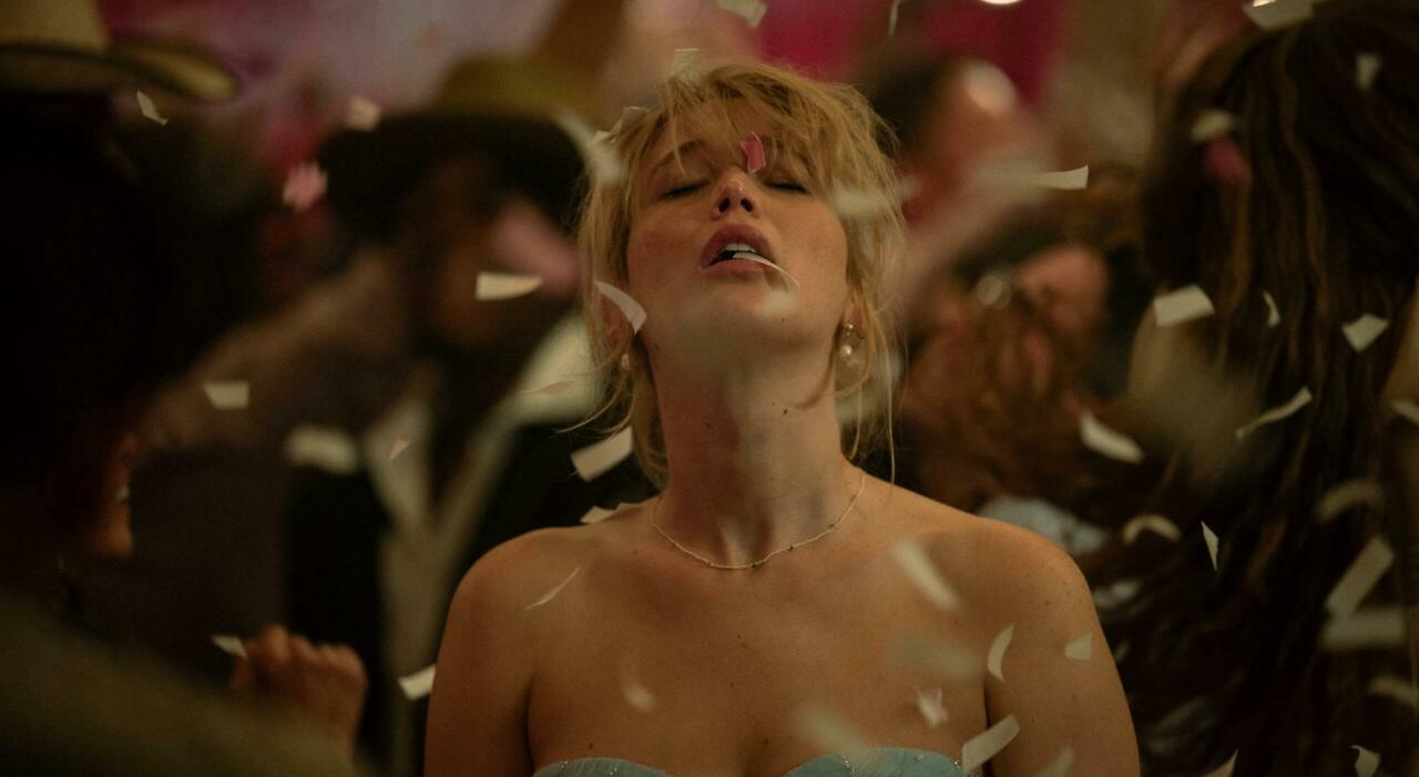 jennifer lawrence l idea di essere madri perfette e avere una carriera ostacola il progresso delle donne nel lavoro da Leggo.it jennifer lawrence l idea di essere madri perfette e avere una carriera ostacola il progresso delle donne nel lavoro