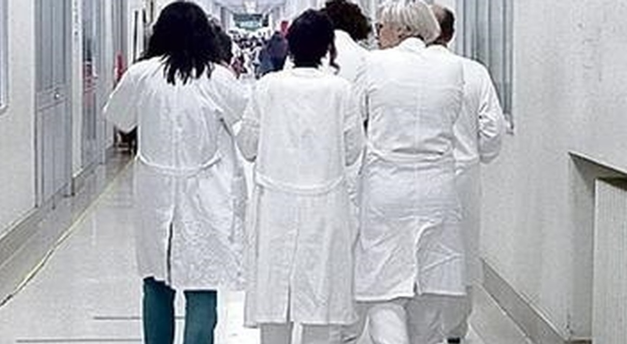 Ospedali in Puglia senza medici ma gli Oss non mancano: +284% in 4 anni, è record Ospedali in Puglia senza medici ma gli Oss non mancano: +284% in 4 anni, è record