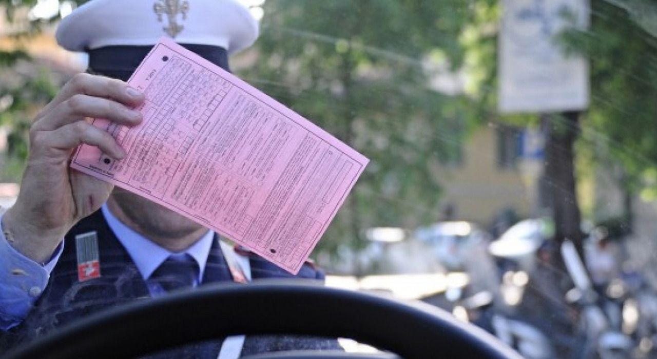 milleproroghe la bozza in 16 articoli immigrazione e fisco multe stradali e scudo penale ai medici tutte le misure da Leggo.it milleproroghe la bozza in 16 articoli immigrazione e fisco multe stradali e scudo penale ai medici tutte le misure