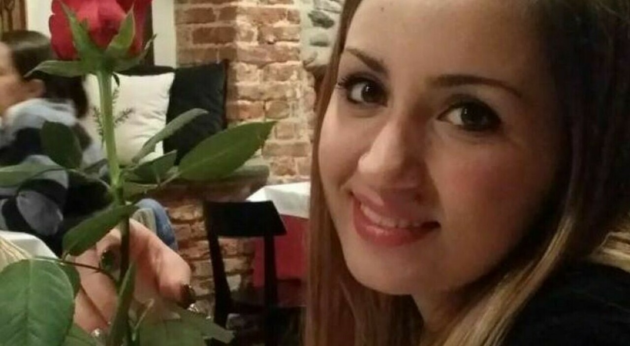 veronica pignata morta dopo il parto cesareo 12 indagati tra medici e infermieri lo strazio della famiglia non si pu242 morire in ospedale da Leggo.it veronica pignata morta dopo il parto cesareo 12 indagati tra medici e infermieri lo strazio della famiglia non si pu242 morire in ospedale