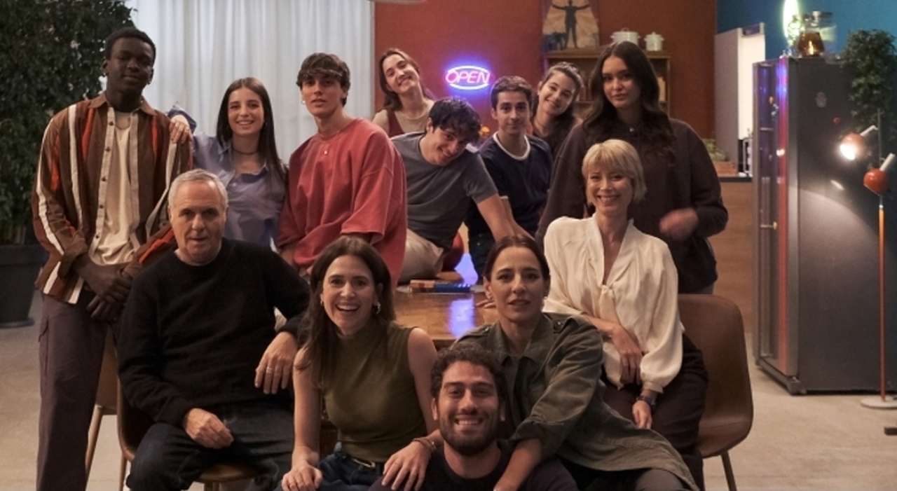 Tra gli attori anche Seydou Sarr, protagonista del film di Garrone “Io Capitano”, con cui ha vinto il Premio Marcello Mastroianni all’80esima Mostra del Cinema di Venezia