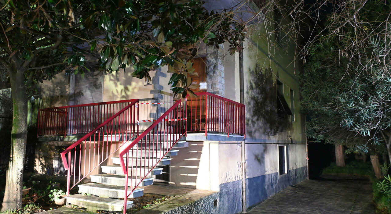 il giallo di lorenzo paolieri trovato in un baule era morto da almeno due anni mamma e fratelli in ospedale cosa sappiamo da Leggo.it il giallo di lorenzo paolieri trovato in un baule era morto da almeno due anni mamma e fratelli in ospedale cosa sappiamo