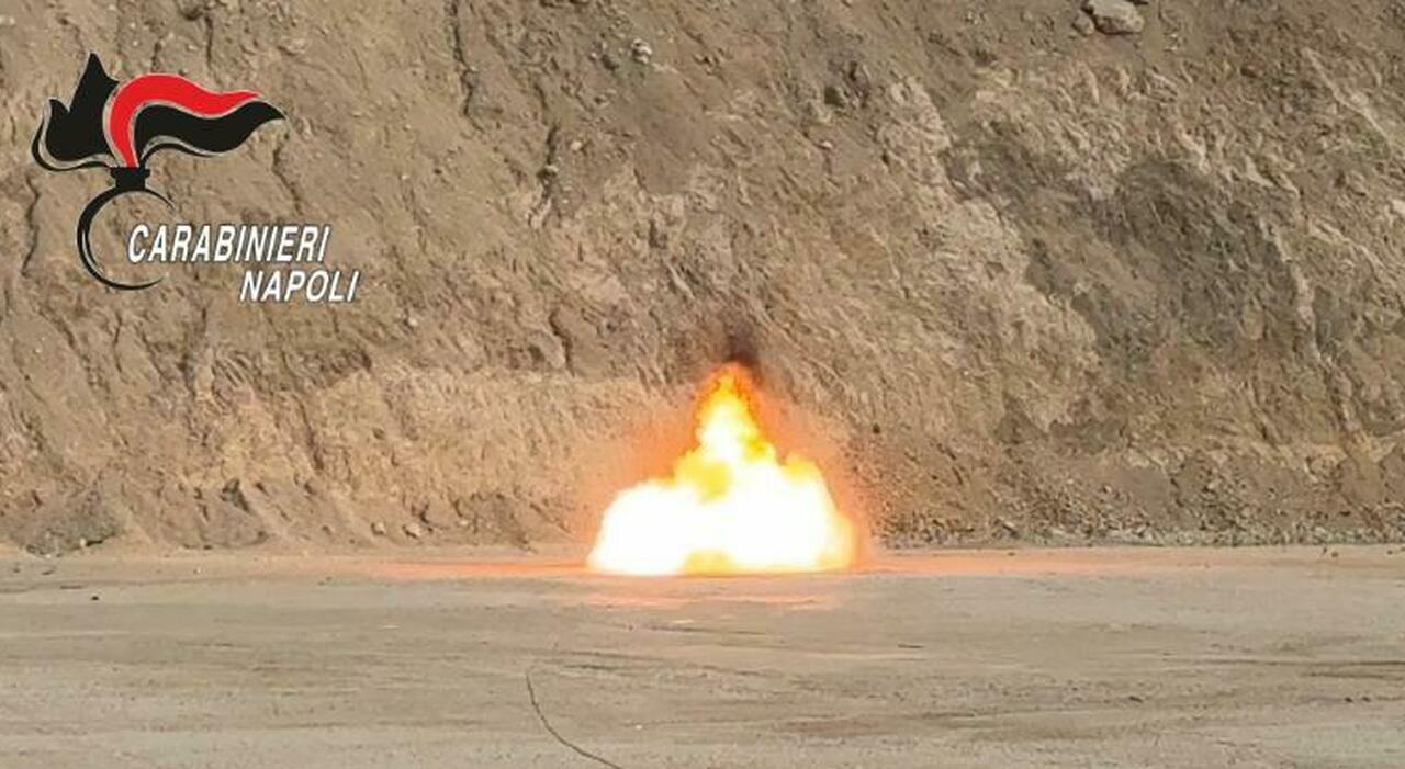 palloni di maradona e bombe sinner sequestrati 44 chili esplosivo per i botti di capodanno da Ilmattino.it palloni di maradona e bombe sinner sequestrati 44 chili esplosivo per i botti di capodanno