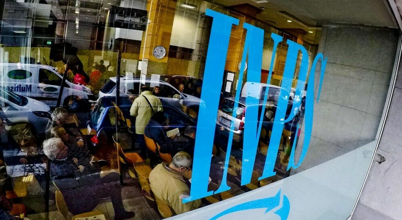 pensioni anticipate doppia stretta cambiano le regole sulle finestre e le lauree in futuro serviranno 6 mesi l assegno novit224 sul tfr da Leggo.it pensioni anticipate doppia stretta cambiano le regole sulle finestre e le lauree in futuro serviranno 6 mesi l assegno novit224 sul tfr