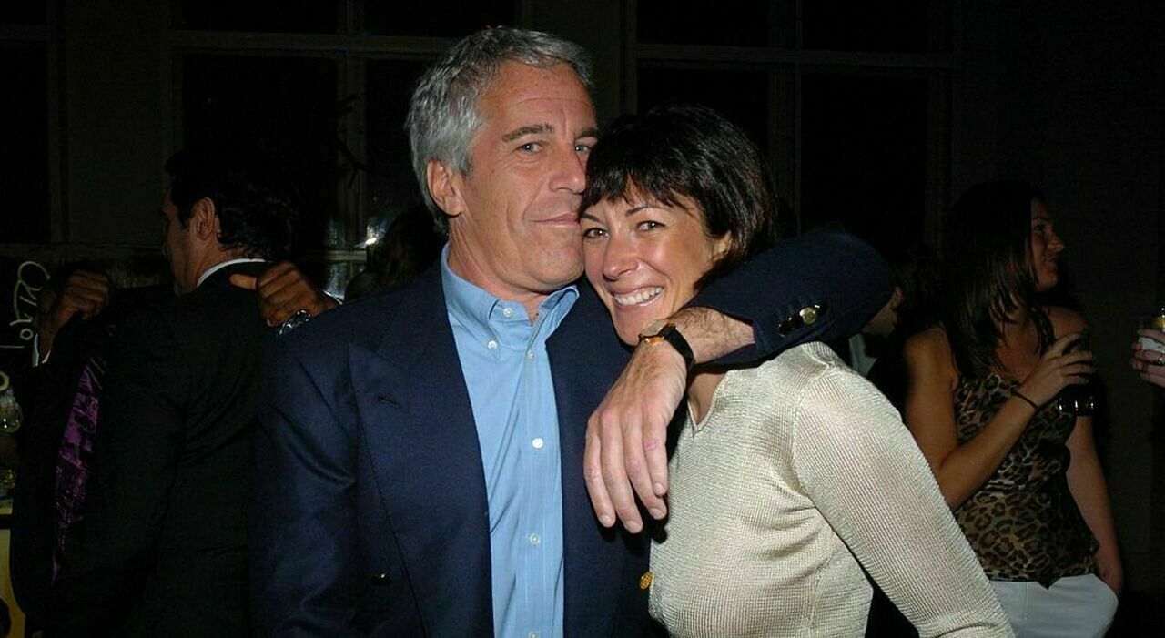 jeffrey epstein da professore di liceo a proprietario di un isola ai caraibi come ha fatto fortuna il miliardario pedofilo amico dei potenti da Leggo.it jeffrey epstein da professore di liceo a proprietario di un isola ai caraibi come ha fatto fortuna il miliardario pedofilo amico dei potenti