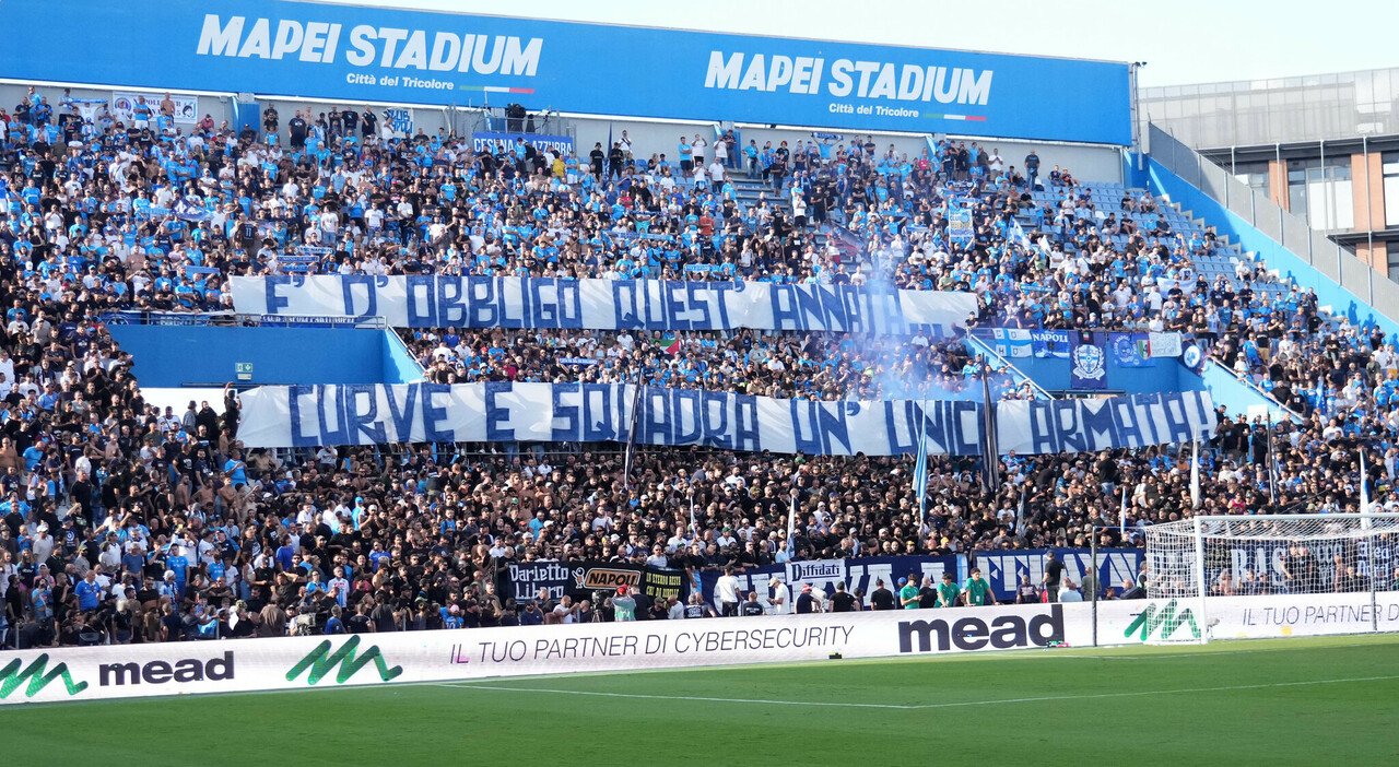 trasferte vietate la protesta degli ultras del napoli chiediamo il cambio di residenza da Ilmattino.it trasferte vietate la protesta degli ultras del napoli chiediamo il cambio di residenza