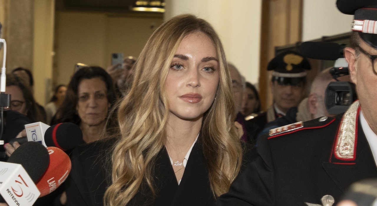 chiara ferragni a processo la difesa 200 innocente non c 232 reato ma la procura tira dritto attesa per la sentenza del 14 gennaio 2026