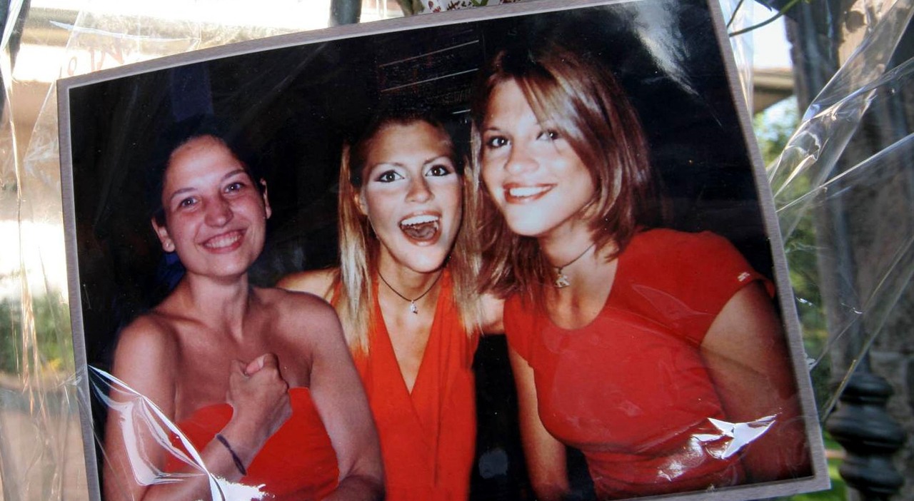 chiara poggi lultimo sms alla cugina paola no il contramal non te lo compro senza ricetta a cosa serve l oppiode le tensioni prima dell omicidio da Leggo.it chiara poggi lultimo sms alla cugina paola no il contramal non te lo compro senza ricetta a cosa serve l oppiode le tensioni prima dell omicidio