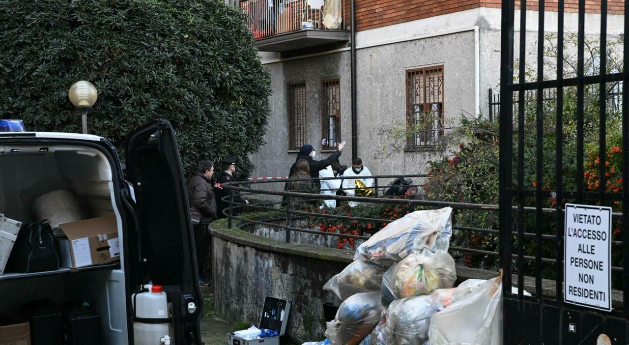 Donna trovata morta in un cortile: «Forse vittima di stupro». I cancelli aperti e le calze mancanti, cosa sappiamo
