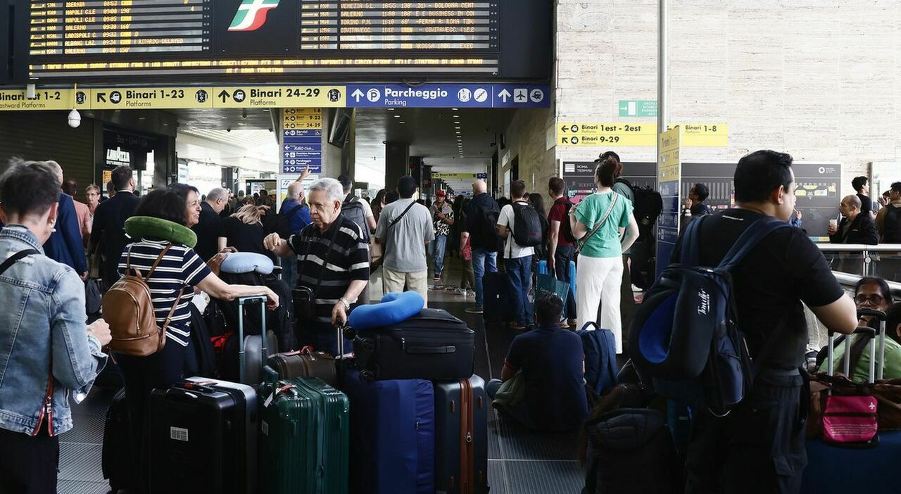 scioperi si ricomincia anche nel 2026 gennaio nero per i trasporti stop a treni aerei e bus date e orari il calendario