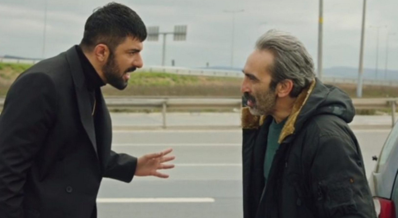Io sono Farah, le anticipazioni di oggi (2 gennaio): Mehmet viene contattato da Tahir e iniziano i primi sospetti