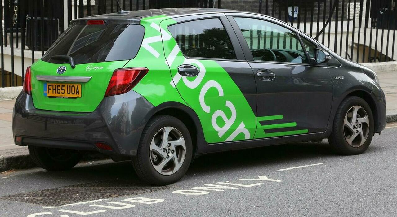 Un'auto Zipcar in GB