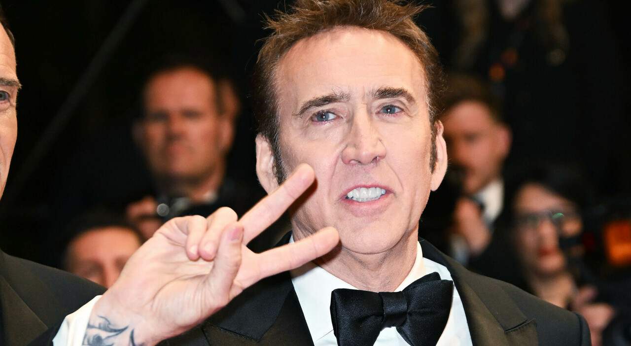 https://statics.cedscdn.it/photos/MED_HIGH/2026/01/07/9283538_07105232_nicolas_cage_compleanno_eta_nome_vero_film_di_caprio_teschio_dinosauro_serpenti.jpg