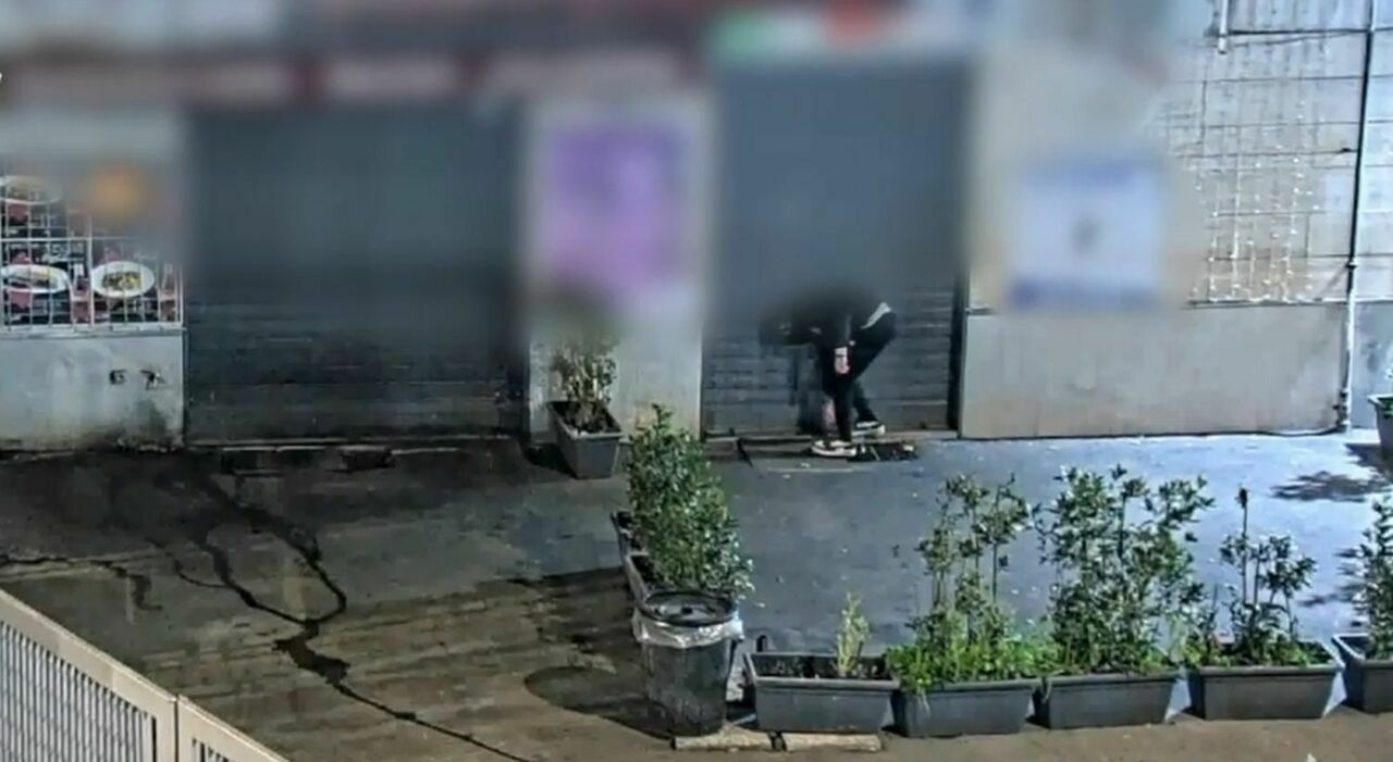 furti in casa la gang dei napoletani puntava al colpo grosso nel mirino i fendi e il governatore della banca d italia da Ilmattino.it furti in casa la gang dei napoletani puntava al colpo grosso nel mirino i fendi e il governatore della banca d italia