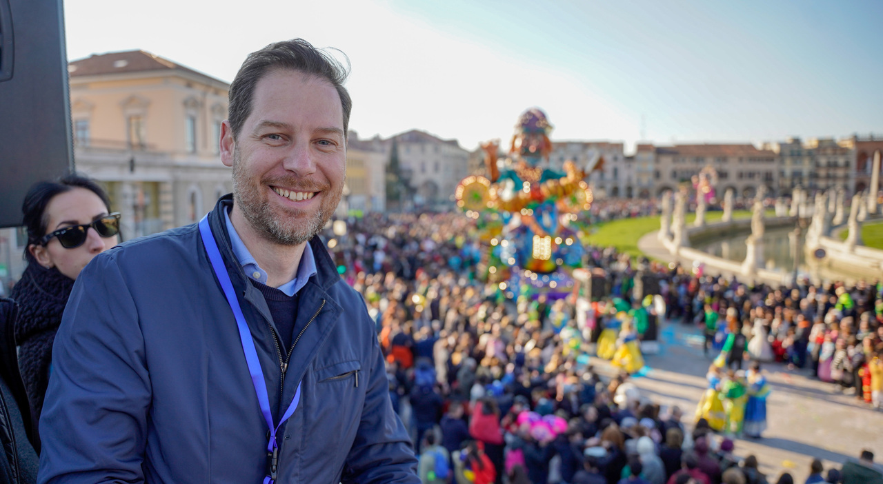 https://statics.cedscdn.it/photos/MED_HIGH/2026/01/13/9295519_13164138_carnevale_prato_della_valle_8_febbraio_bressa_padova.jpg