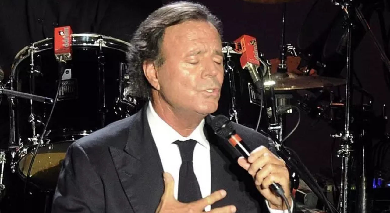 https://statics.cedscdn.it/photos/MED_HIGH/2026/01/14/9297133_14085957_julio_iglesias_violenza_sessuale_dipendenti_cosa_hanno_detto_denuncia_oggi.jpg