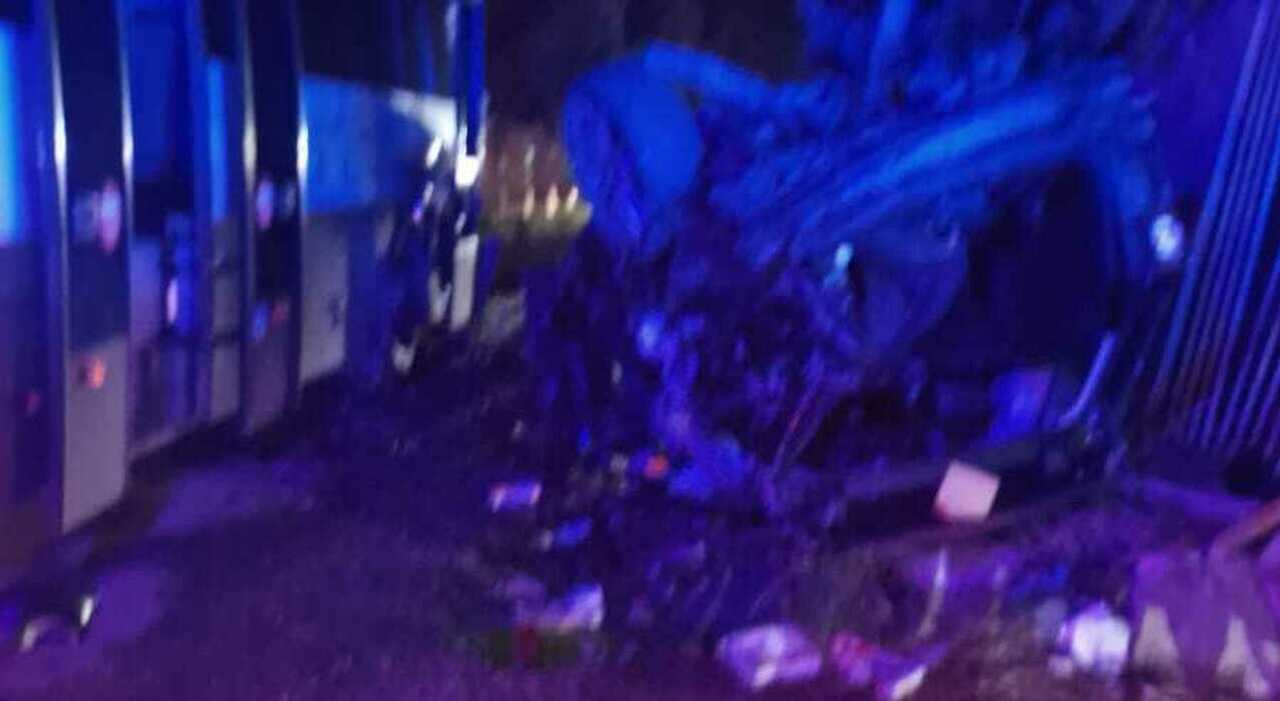 https://statics.cedscdn.it/photos/MED_HIGH/2026/01/19/9307605_19224140_incidente_puglia_morti_ragazzi_chis_sono_ultima_ora.jpg