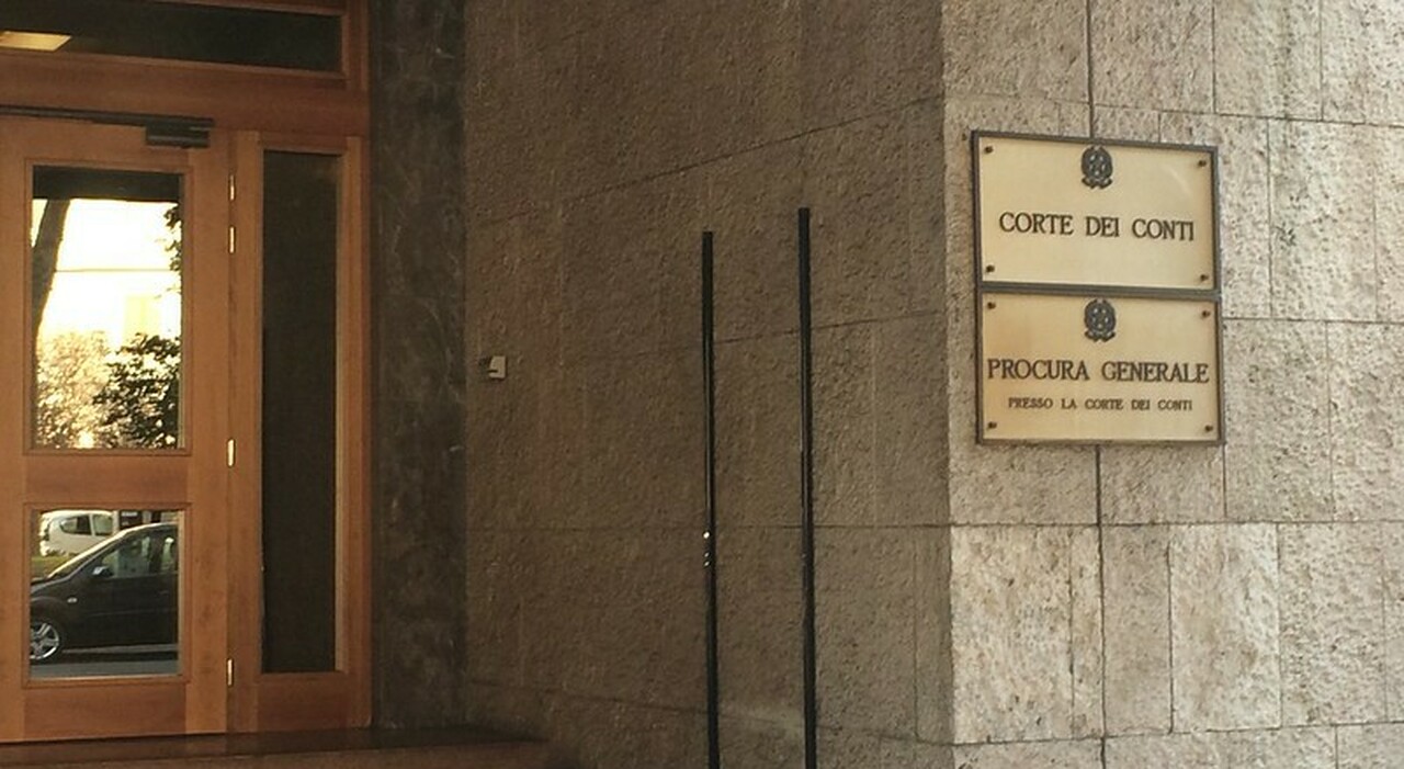 Consulenze, 4,6 milioni spesi dai Dipartimenti. La Corte dei Conti: troppi Consulenze, 4,6 milioni spesi dai Dipartimenti. La Corte dei Conti: troppi