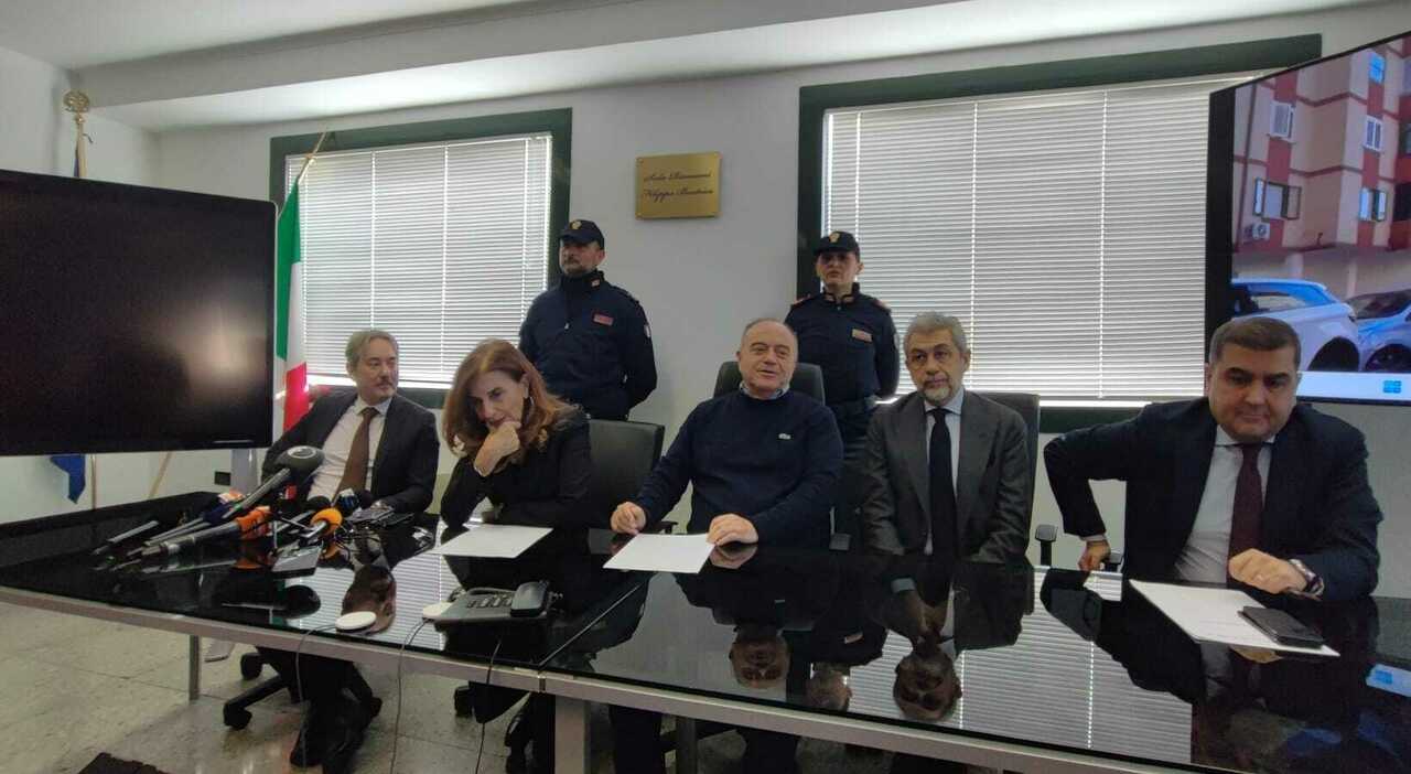 camorra 17 arresti a santa maria capua vetere gratteri minori carne da macello e utili idioti