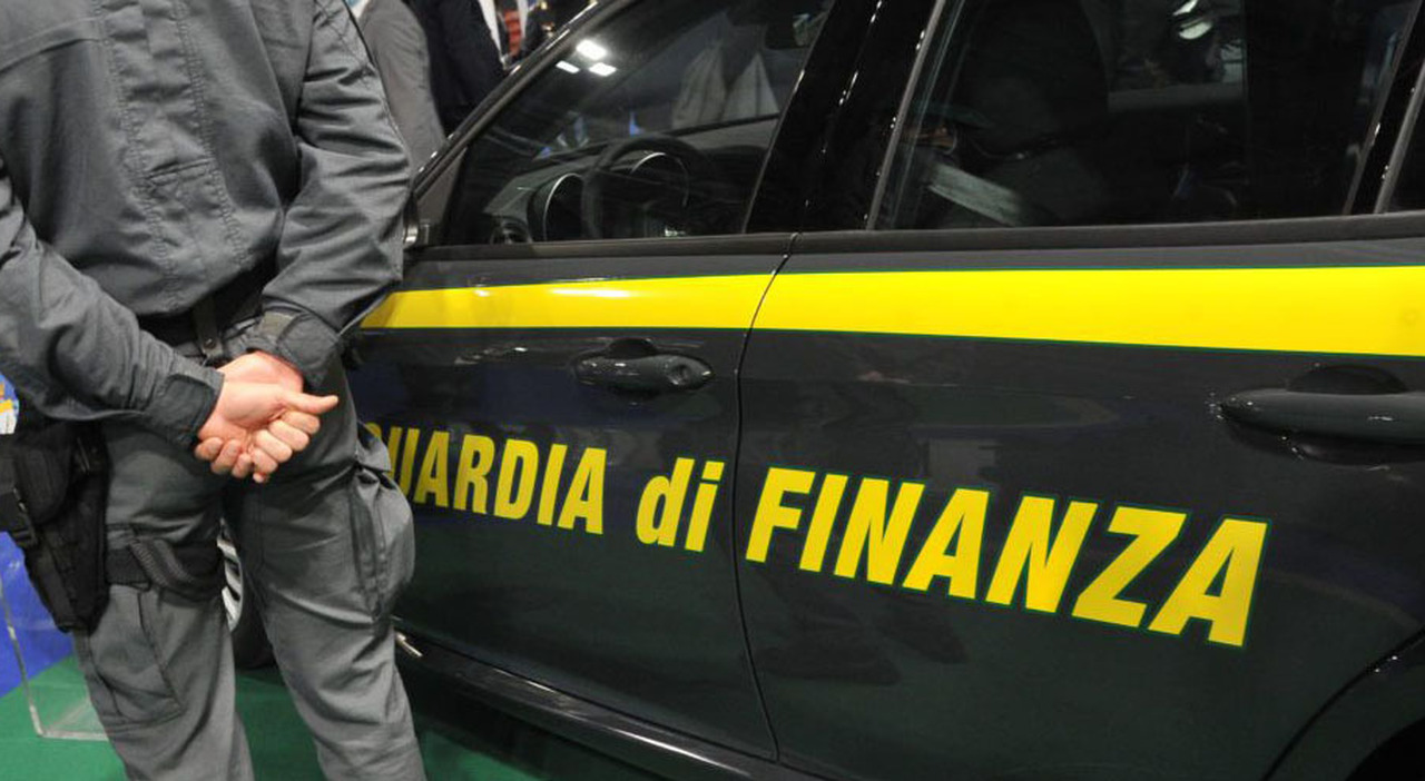 fatture false per evadere le tasse indagati in sette c 232 anche un consigliere comunale sequestrate 36 auto e 10 case da Quotidianodipuglia.it fatture false per evadere le tasse indagati in sette c 232 anche un consigliere comunale sequestrate 36 auto e 10 case