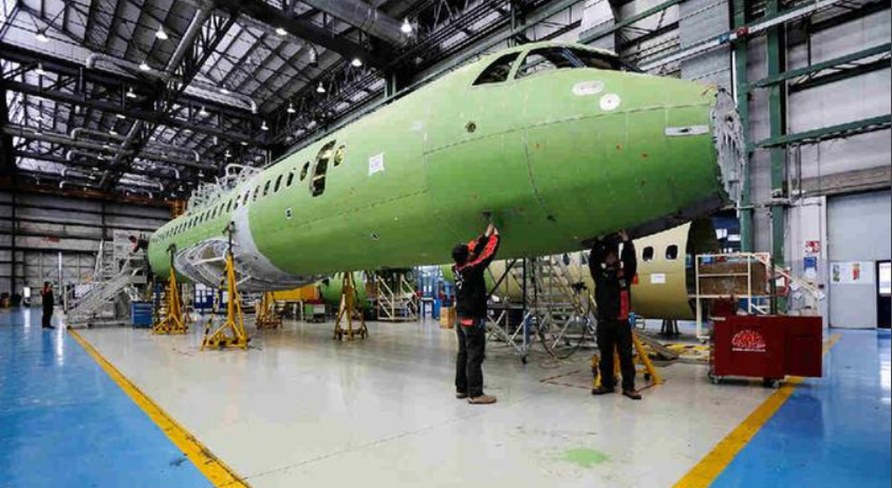 Aeronautica, da Pomigliano a Tolosa la fusoliera di Leonardo Aeronautica, da Pomigliano a Tolosa la fusoliera di Leonardo