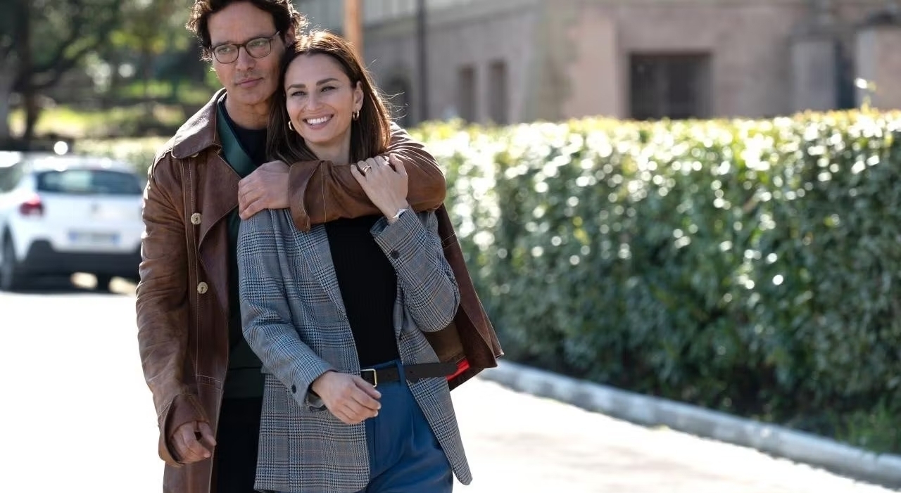 Coming Out & Open Sexuality: Living with a Partner and Embracing Freedom - News Directory 3