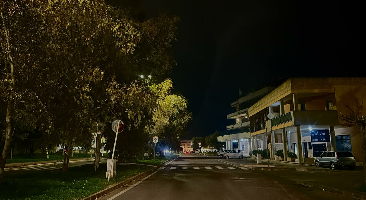 quando cala il sole lecce si spegne viaggio tra i viali inghiottiti dalloscurit224 da Quotidianodipuglia.it quando cala il sole lecce si spegne viaggio tra i viali inghiottiti dalloscurit224