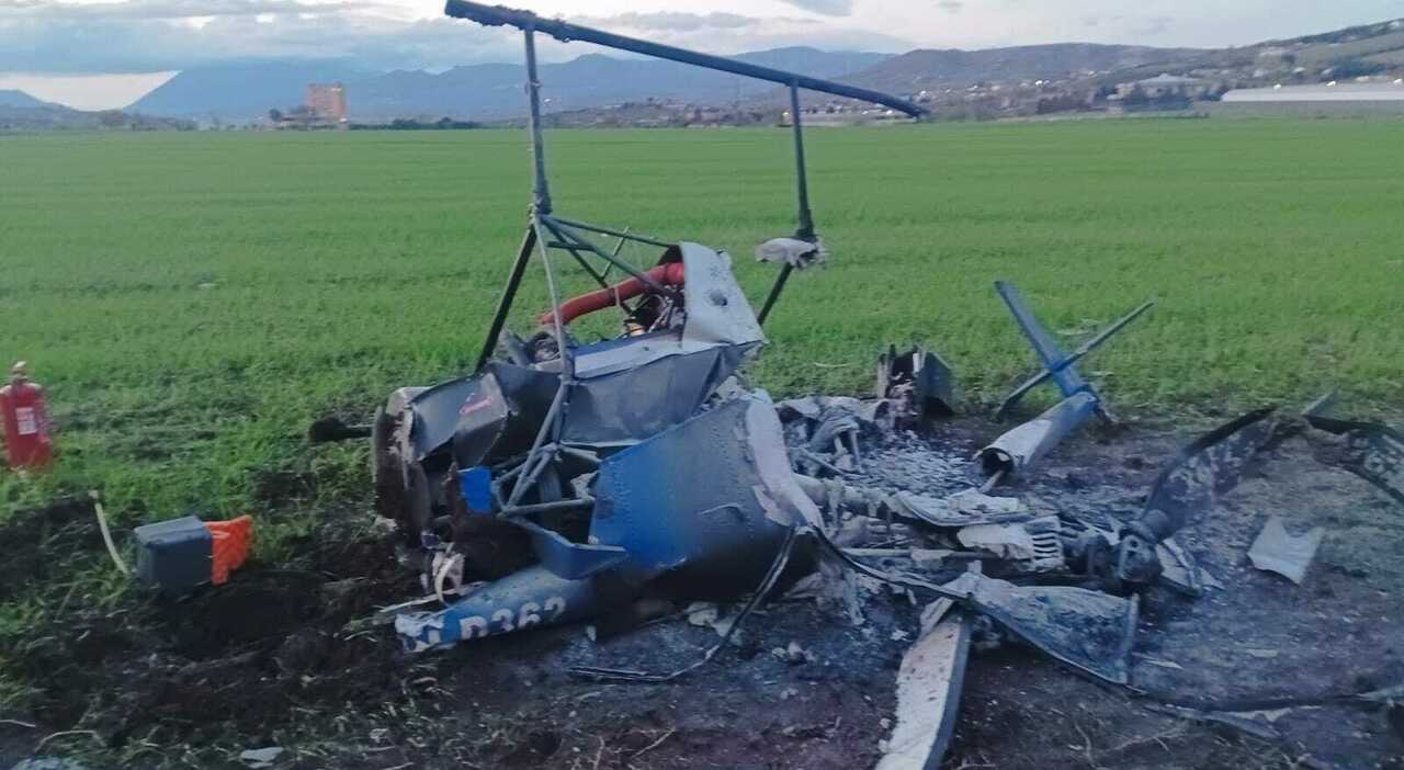 Benevento, precipita elicottero ultraleggero: un morto e un ferito in gravi condizioni