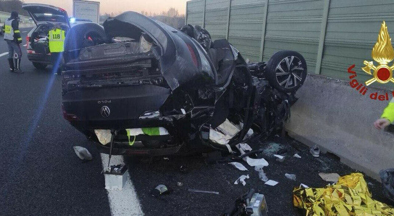 mario zhu muore nell incidente sull autostrada a1 l auto del 22enne vicentino 232 finita contro un tir