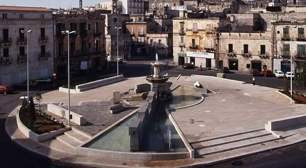 piazza fontana sos dei prof si valorizzi lidea di carrino da Quotidianodipuglia.it piazza fontana sos dei prof si valorizzi lidea di carrino