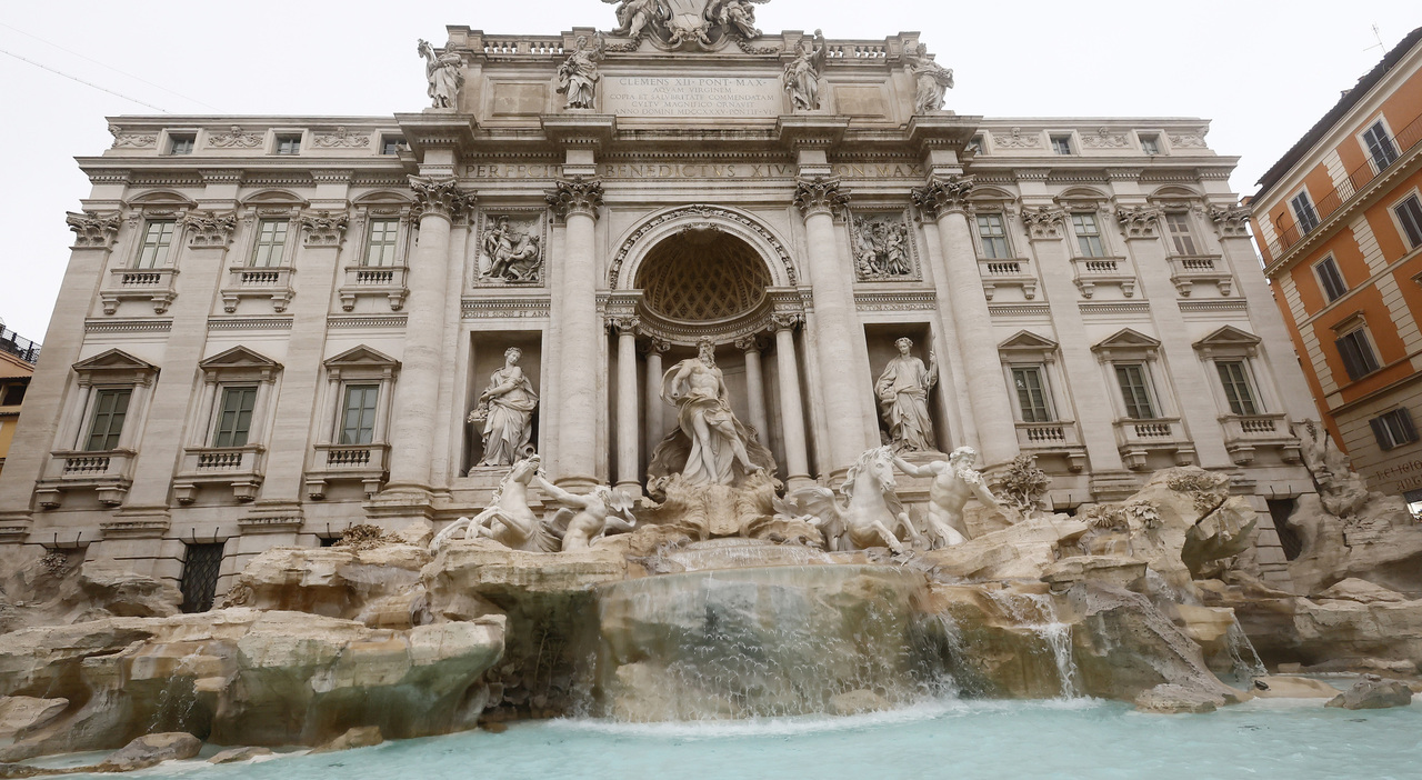 https://statics.cedscdn.it/photos/MED_HIGH/2026/01/28/9325365_28164628_fontana_di_trevi_pagamento_2_euro_chi_paga_chi_no_orari.jpg