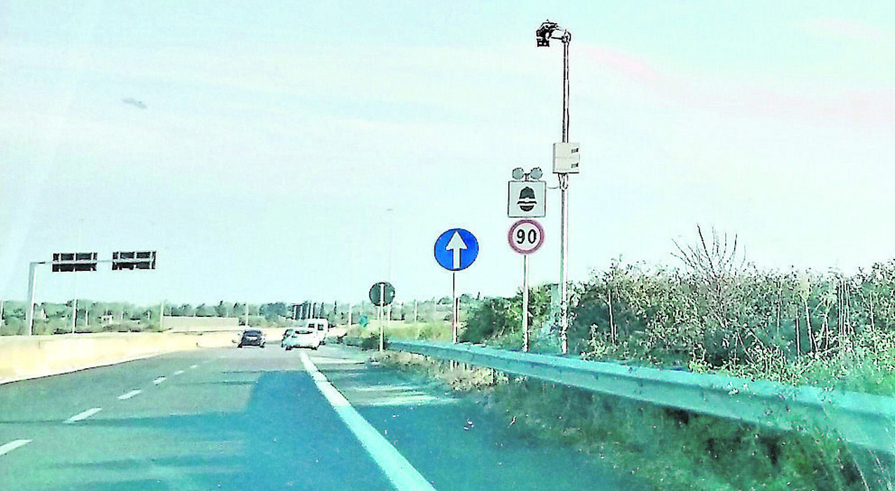 scontro politico sull autovelox della tangenziale impugnate 371 multe opposizione spegnete i dispositivi da Quotidianodipuglia.it scontro politico sull autovelox della tangenziale impugnate 371 multe opposizione spegnete i dispositivi