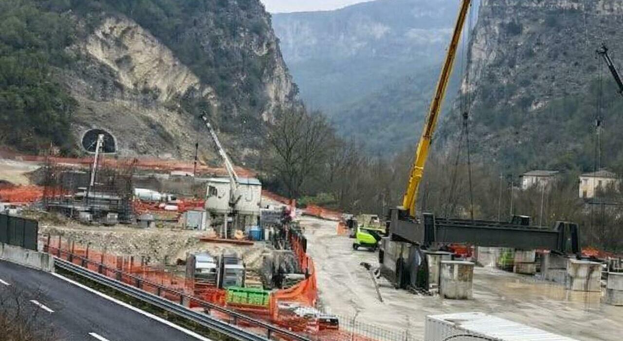 un tunnel tira laltro cos236 avanzano i lavori della orte falconara completato il 30 delle opere da Corriereadriatico.it un tunnel tira laltro cos236 avanzano i lavori della orte falconara completato il 30 delle opere