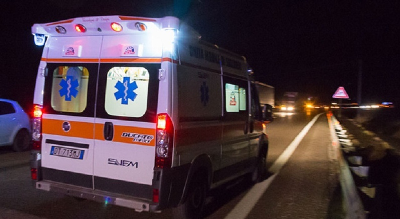 scambia la moglie per un ladro e la accoltella la donna si era alzata dal letto per andare in bagno e l uomo impaurito l ha colpita da Ilgazzettino.it scambia la moglie per un ladro e la accoltella la donna si era alzata dal letto per andare in bagno e l uomo impaurito l ha colpita