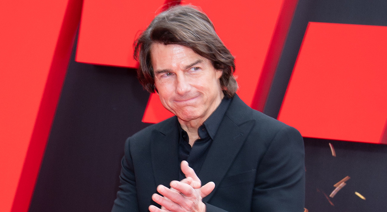 https://statics.cedscdn.it/photos/MED_HIGH/2026/02/01/9333490_01205525_tom_cruise_addio_attico_lusso_londra_dopo_rapina_negozio_rolex.jpg