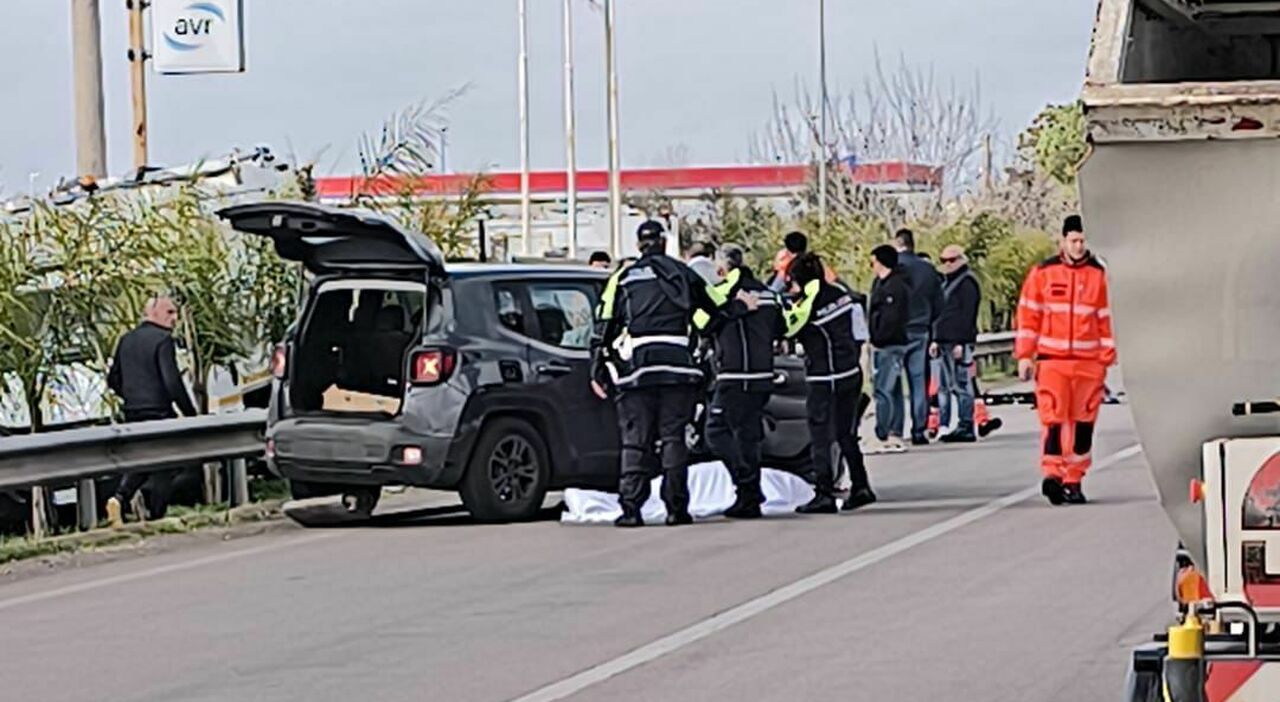 auto contro camion morta una donna di 41 anni da Quotidianodipuglia.it auto contro camion morta una donna di 41 anni