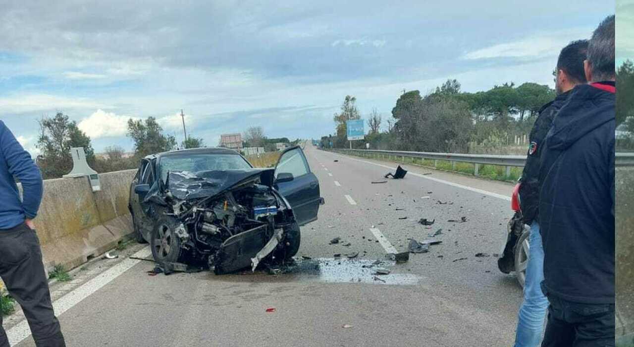 incidente statale 101 sannicola galatone oggi feriti e traffico in tilt verso lecce
