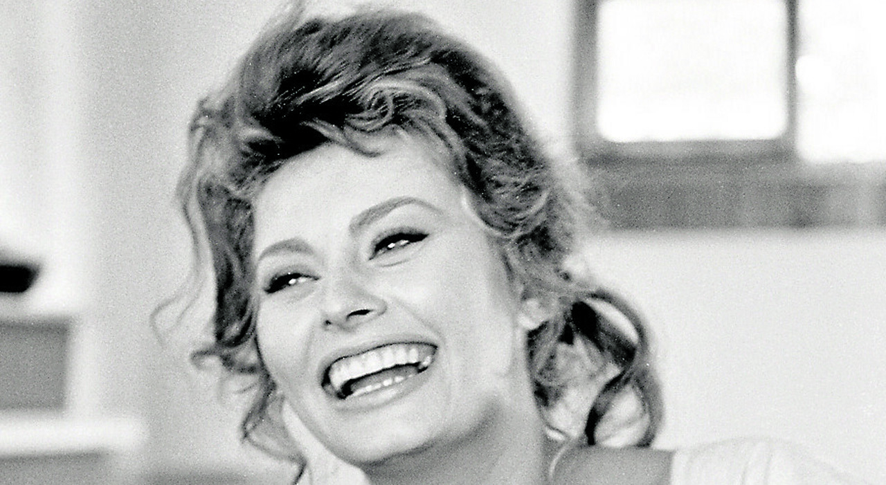 Parla la diva, star del nuovo libro da collezione “Sophia by Eisenstaedt” pubblicato da Taschen. Oltre 200 scatti del padre del fotogiornalismo