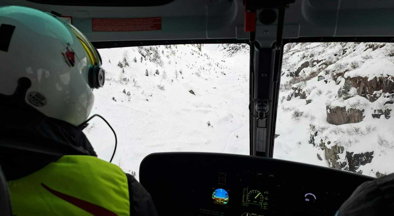 valanghe due morti in trentino la prima vittima 232 uno dei 4 scialpinisti travolti a bellamonte la seconda recuperata a punta rocca