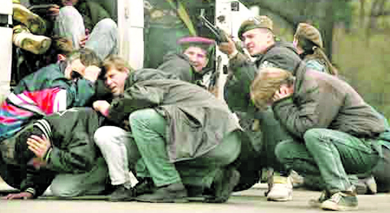 cecchini di sarajevo il pensionato 80enne indagato dir242 la verit224 davanti ai giudici