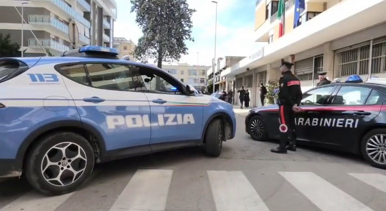 Crackdown on Illegal Trade and Parking in Naples