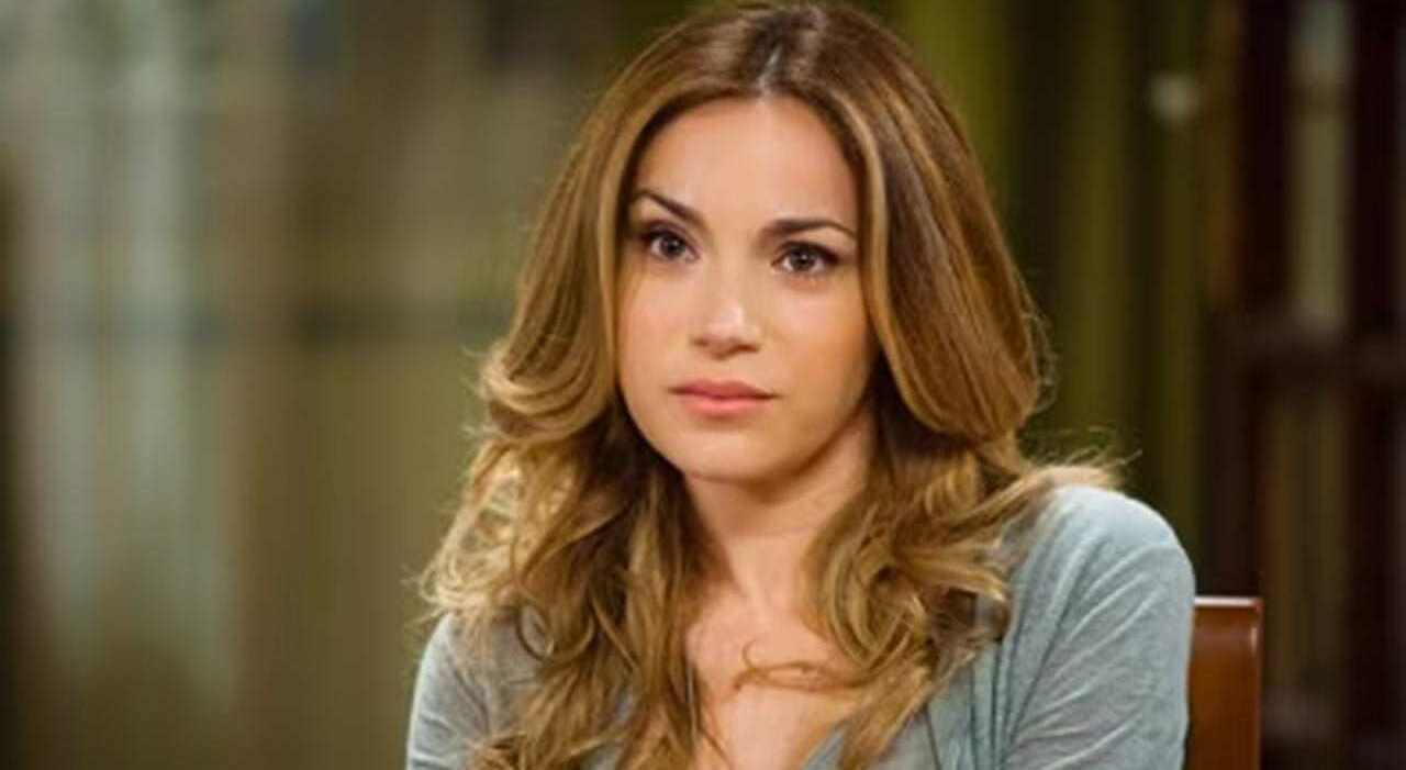 Un posto al sole», torna l'attrice Cristina D'Alberto: le anticipazioni del  personaggio di Greta Fournier