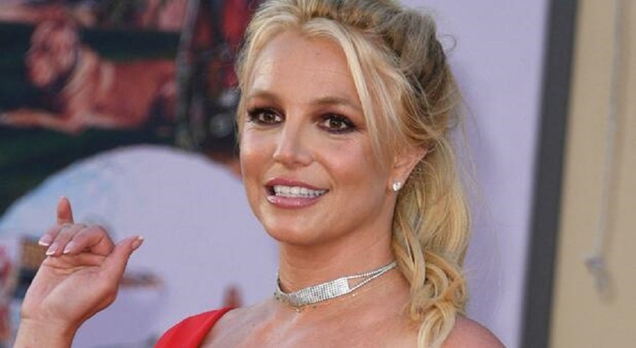 https://statics.cedscdn.it/photos/MED_HIGH/2026/02/11/9352988_11081009_britney_spears.jpg