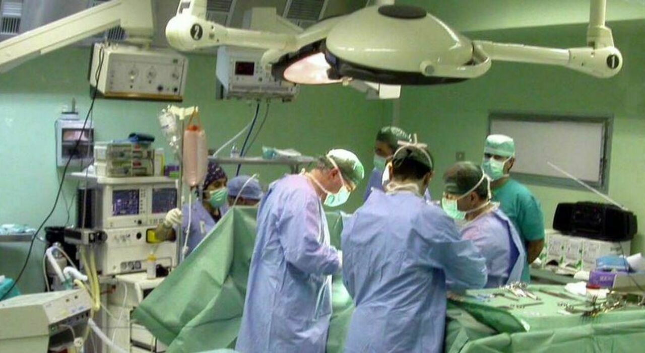 monaldi sei indagati per il trapianto di cuore al piccolo tommaso medici e sanitari sotto inchiesta