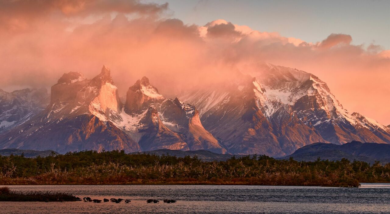 https://statics.cedscdn.it/photos/MED_HIGH/2026/02/15/9361292_15124526_viaggio_gratis_patagonia_torres_del_paine_come_candidarsi_unesco.jpg