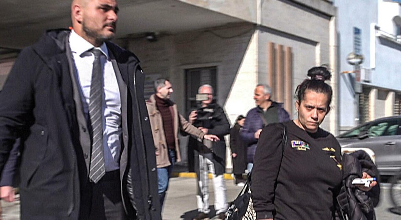 Bimbo con il cuore bruciato, cosa non torna: inchiesta sul contenitore che non aveva il termostato e dubbi sui tempi di espianto Bimbo con il cuore bruciato, cosa non torna: inchiesta sul contenitore che non aveva il termostato e dubbi sui tempi di espianto