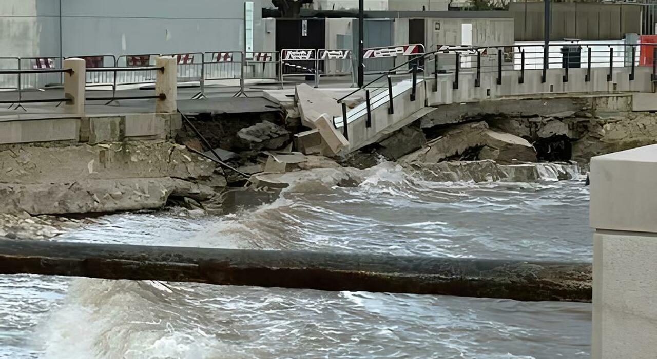 maltempo e crolli cede una parte del lungomare da Quotidianodipuglia.it maltempo e crolli cede una parte del lungomare