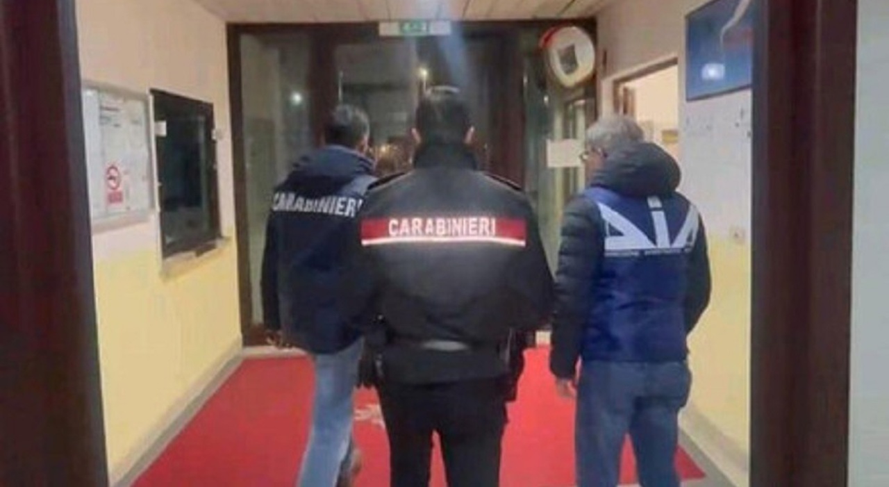 https://statics.cedscdn.it/photos/MED_HIGH/2026/02/18/9367418_18124011_carabinieri_festa.jpg