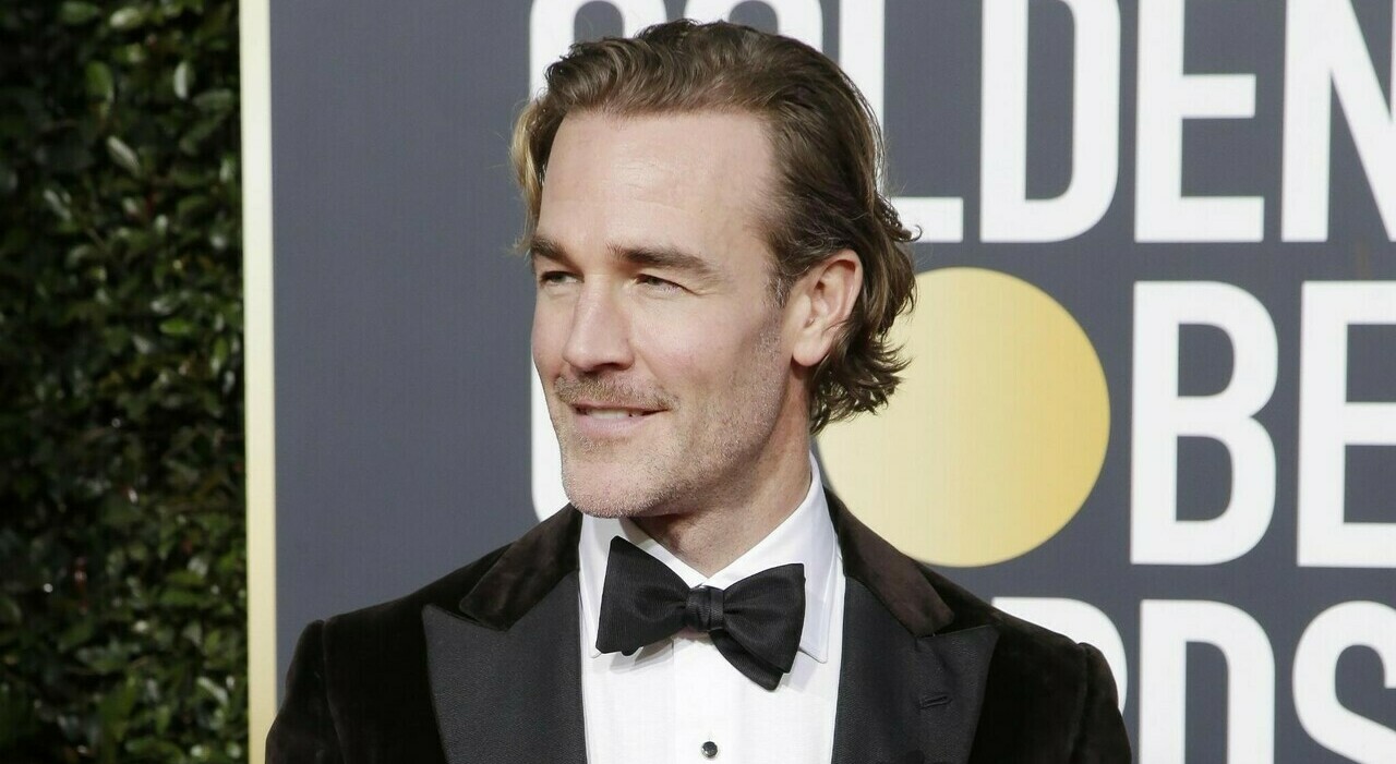 https://statics.cedscdn.it/photos/MED_HIGH/2026/02/18/9368021_18201734_9353730_11210622_james_van_der_beek_morto_malattia_cancro_figli_eta_giovane_chi_era.jpg