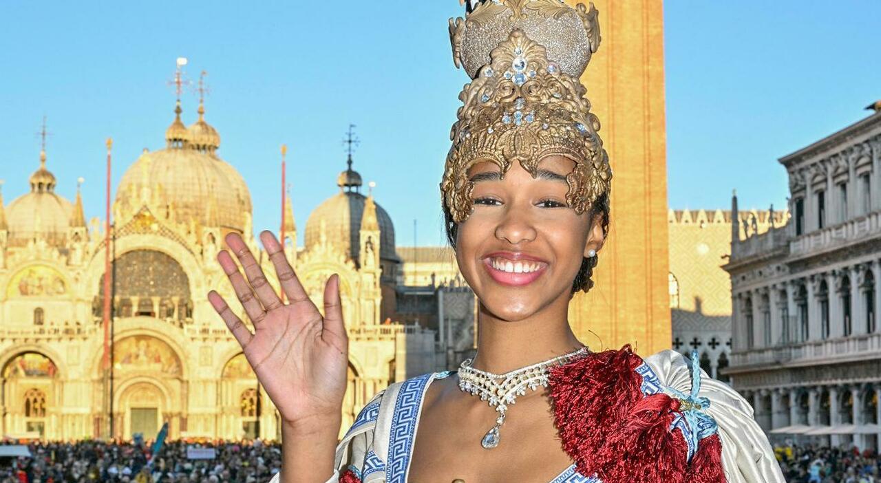 Martine Diop Bullo, insulti razzisti contro la Maria del Carnevale. Il sito del Comune costretto a cancellare molti commenti Martine Diop Bullo, insulti razzisti contro la Maria del Carnevale. Il sito del Comune costretto a cancellare molti commenti